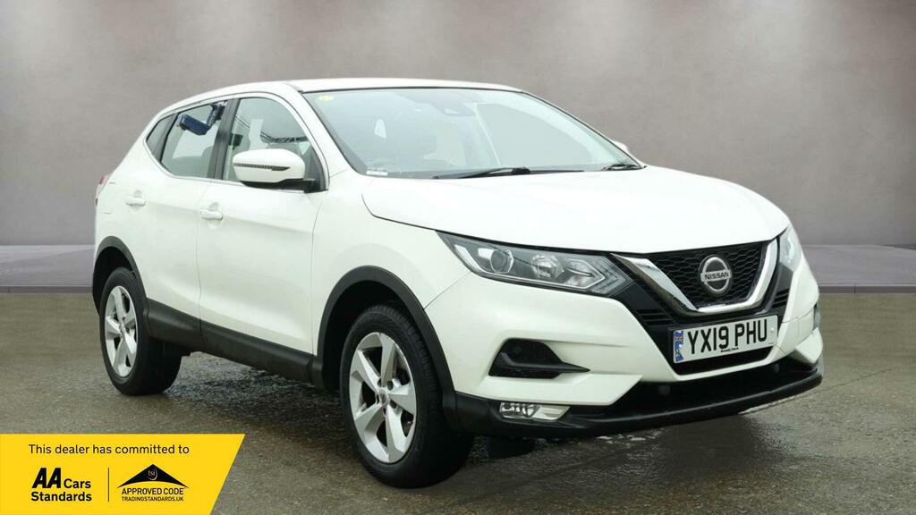 Nissan Qashqai 1.3 Dig-t Acenta Premium Euro 6 Ss White