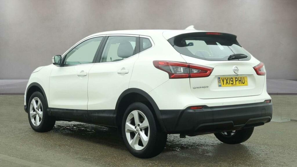 Nissan Qashqai 1.3 Dig-t Acenta Premium Euro 6 Ss YX19PHU White #6