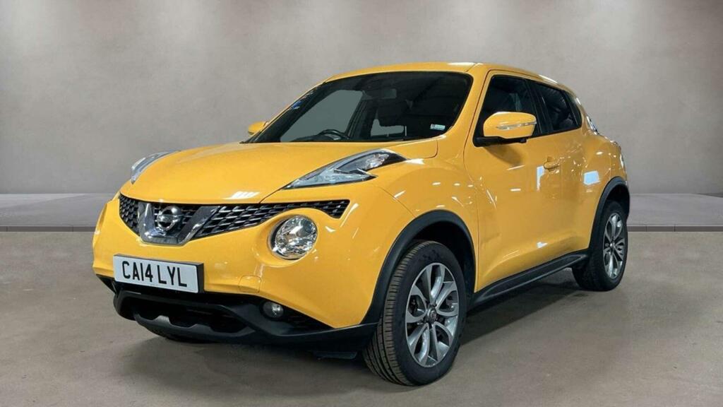 Nissan Juke Tekna Yellow #5
