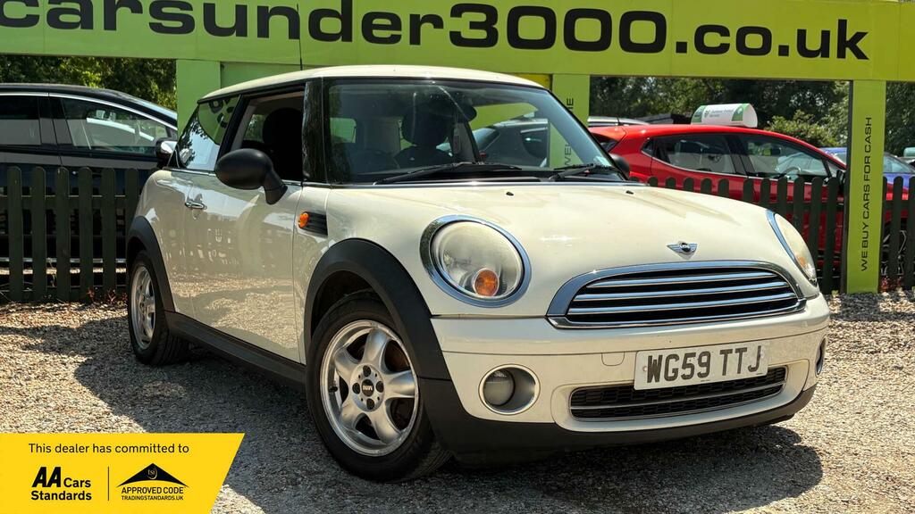 Mini Hatch One White