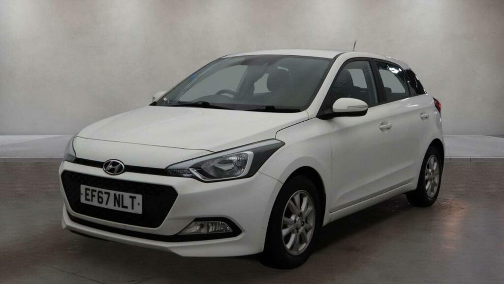 Hyundai Tucson Se Nav White #5