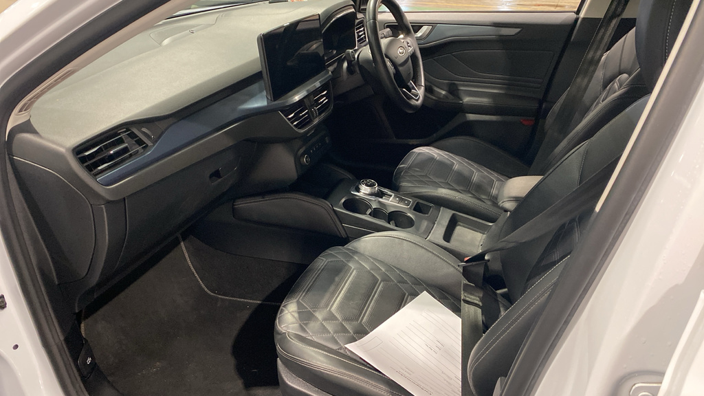 Ford Focus 1.5 Ecoblue 120 Active X Vignale Edition White #5