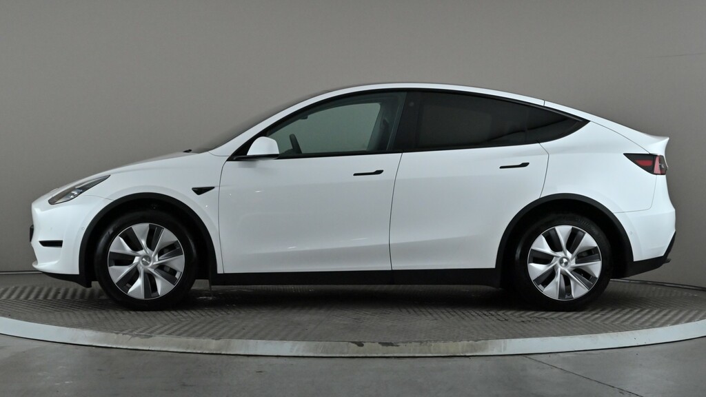 Tesla Model Y Long Range Awd GJ22MKZ White #3