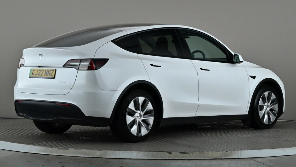 Tesla Model Y Long Range Awd GJ22MKZ White #6
