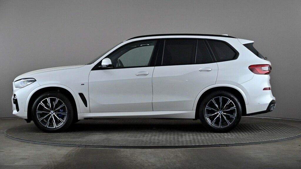 BMW X5 Xdrive30d M Sport YD19HMT White #3