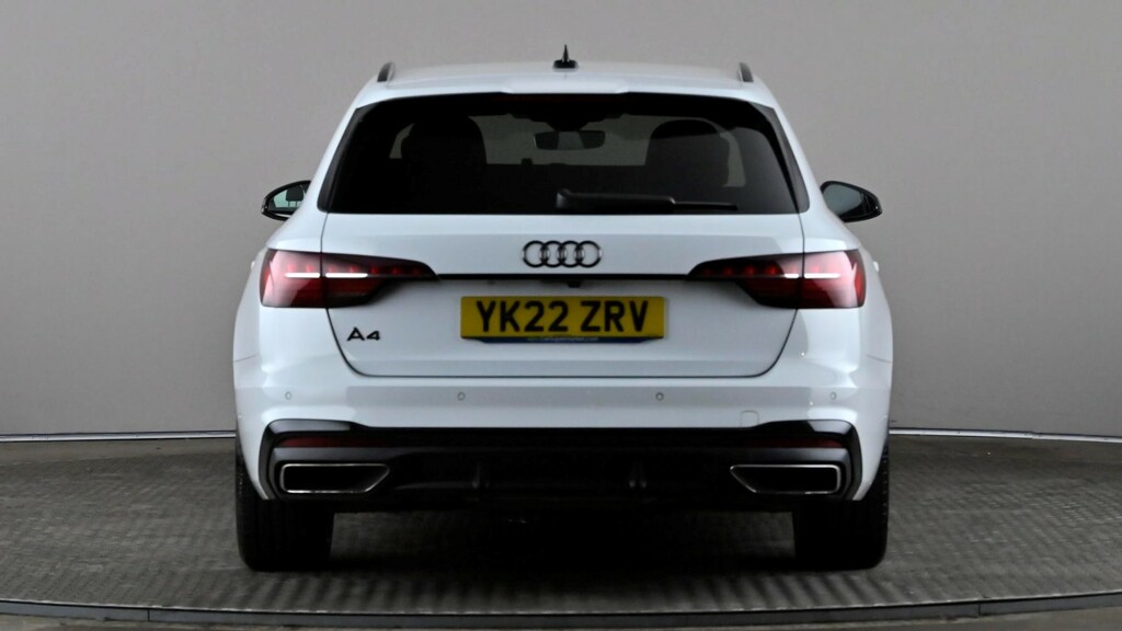 Audi A4 35 Tfsi Black Edition S Tronic YK22ZRV White #5