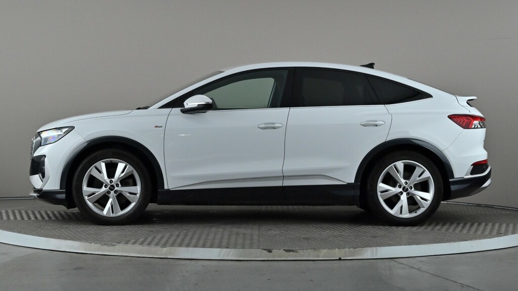 Audi Q4 E Tron 150Kw 40 82Kwh S Line NL23OXH White #3