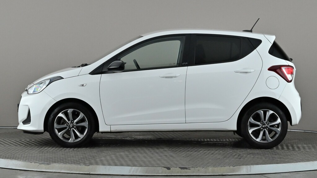 Hyundai I10 1.0 Play CA69ZCJ White #3