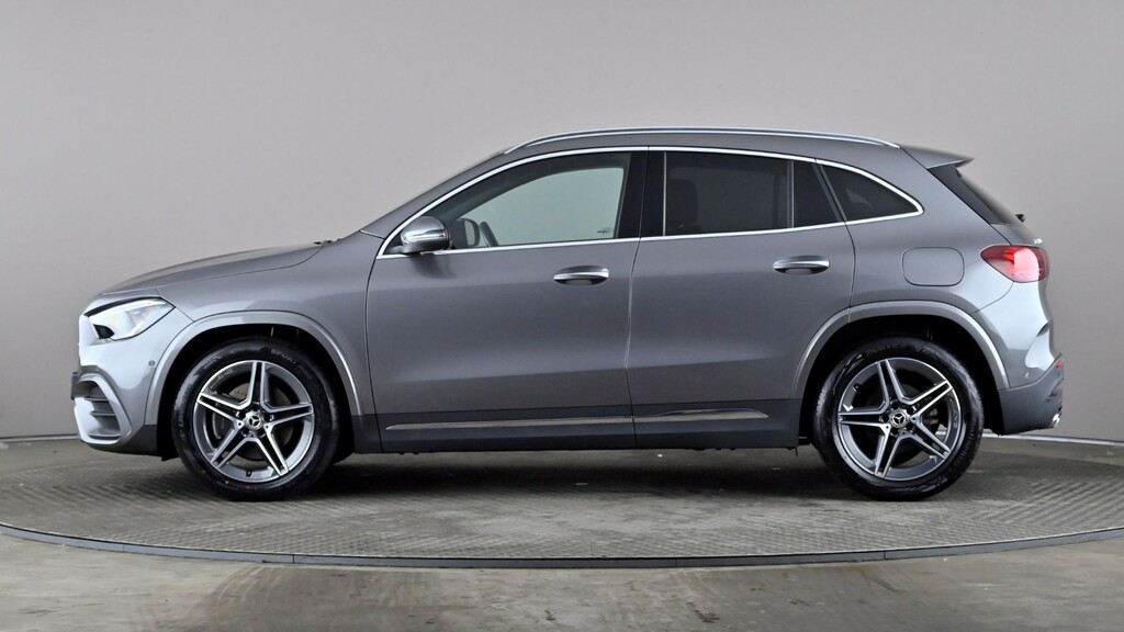 Mercedes-Benz GLA Class Gla 200 Amg Line Executive Grey #3