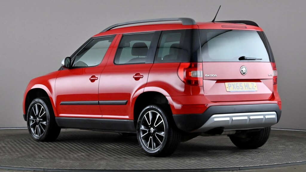 Skoda Yeti 2.0 Tdi Cr Se L PX65HLZ Red #4