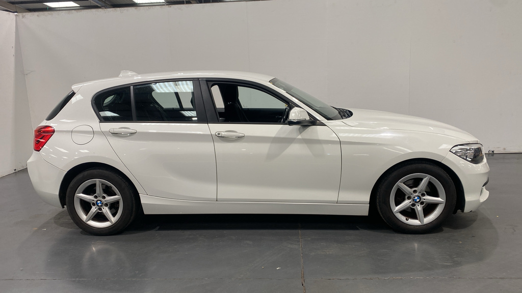 BMW 1 Series 116D Efficientdynamics Plus White #2