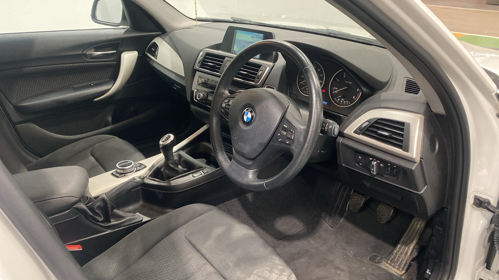 BMW 1 Series 116D Efficientdynamics Plus White #3