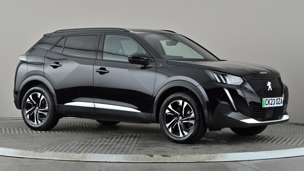 Peugeot e-2008 100Kw Gt 50Kwh Black
