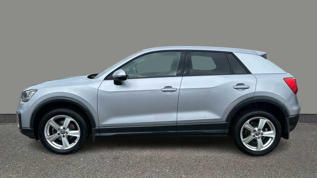 Audi Q2 30 Tfsi Sport S Tronic Silver #3