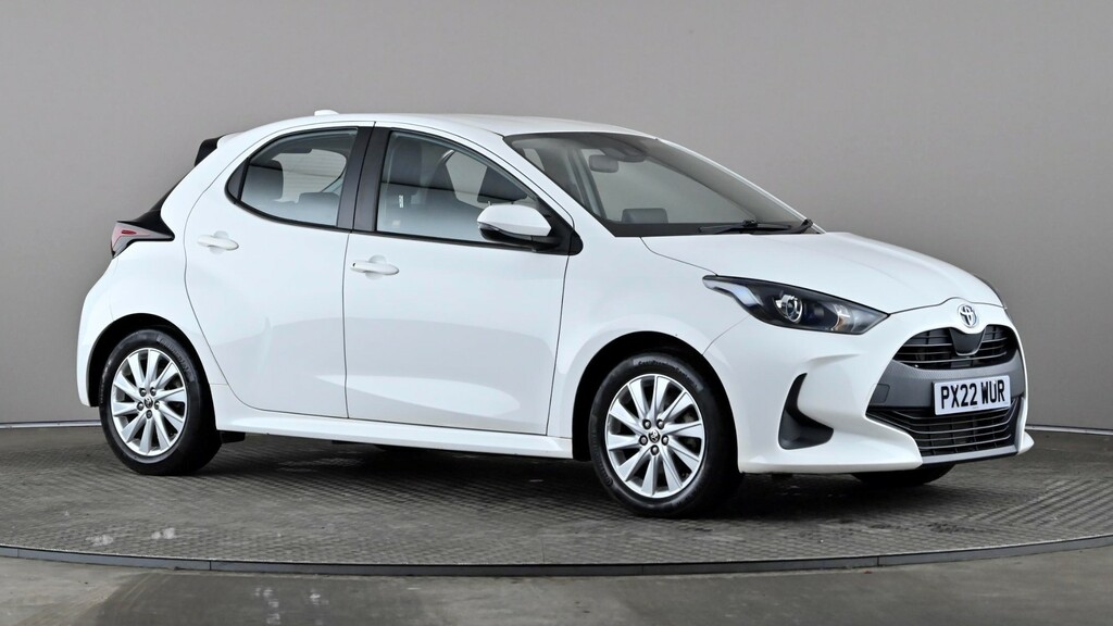 Toyota Yaris 1.5 Hybrid Icon Cvt White