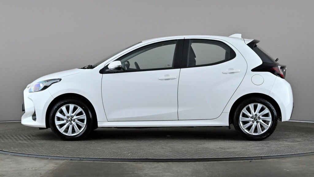 Toyota Yaris 1.5 Hybrid Icon Cvt PX22WKP White #3