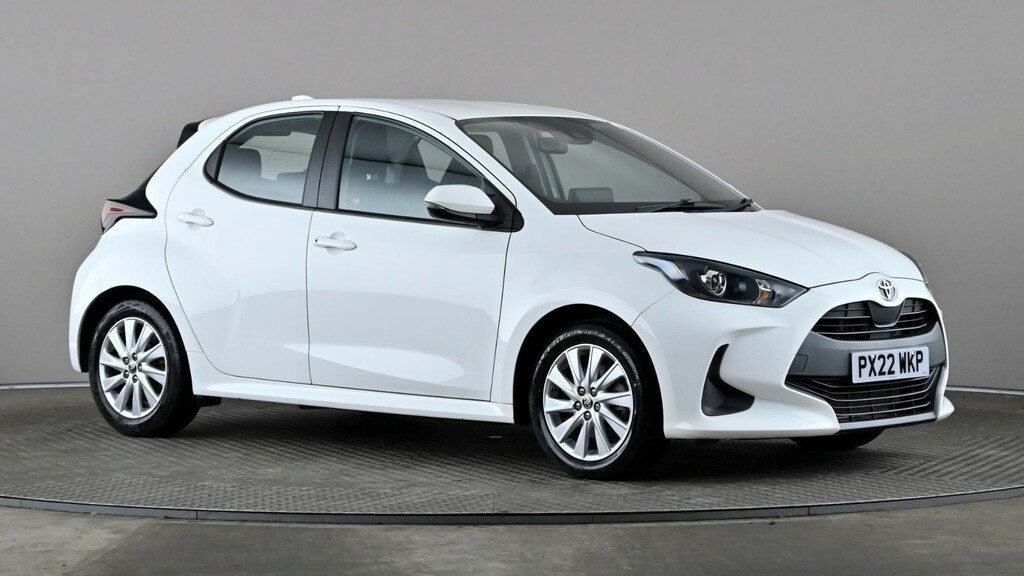 Toyota Yaris 1.5 Hybrid Icon Cvt White