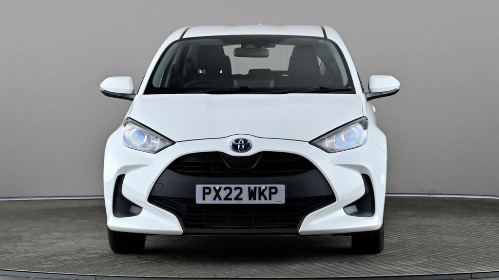 Toyota Yaris 1.5 Hybrid Icon Cvt PX22WKP White #2