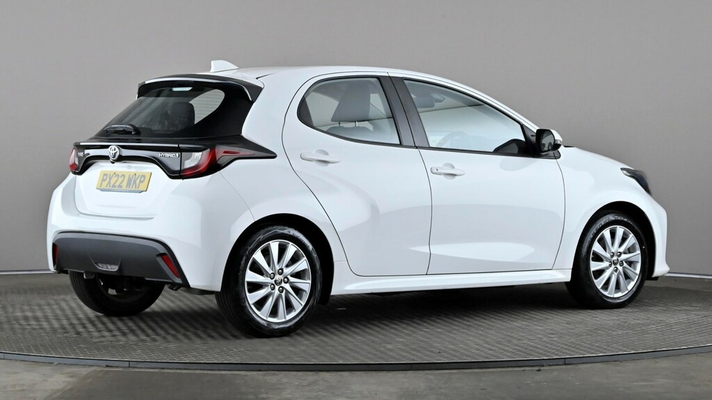 Toyota Yaris 1.5 Hybrid Icon Cvt PX22WKP White #6
