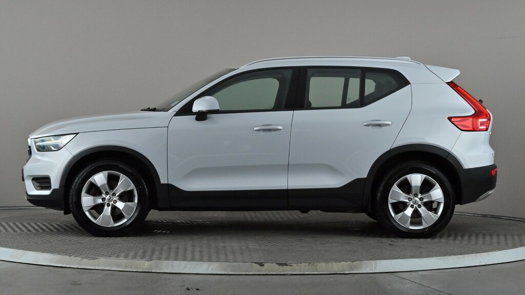 Volvo XC40 2.0 T4 Momentum Geartronic AO69YYS Silver #3