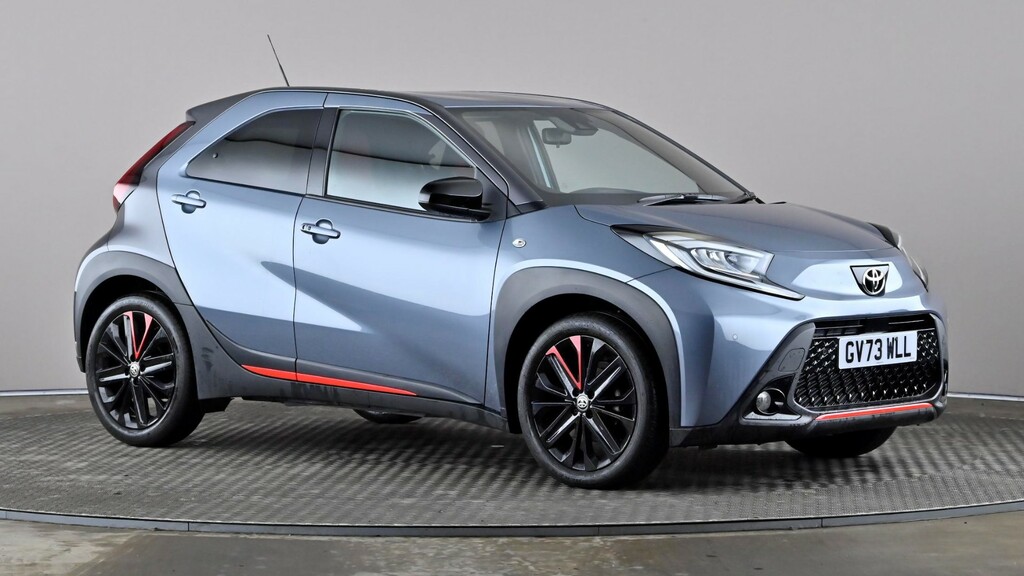Toyota Aygo X 1.0 Vvt-i Undercover Grey