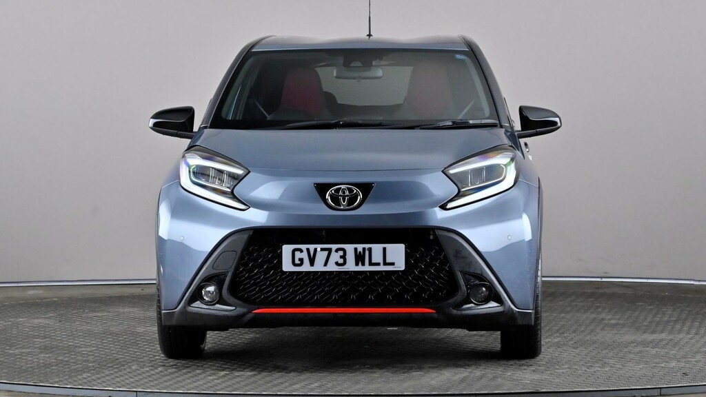 Toyota Aygo X 1.0 Vvt-i Undercover GV73WLL Grey #2