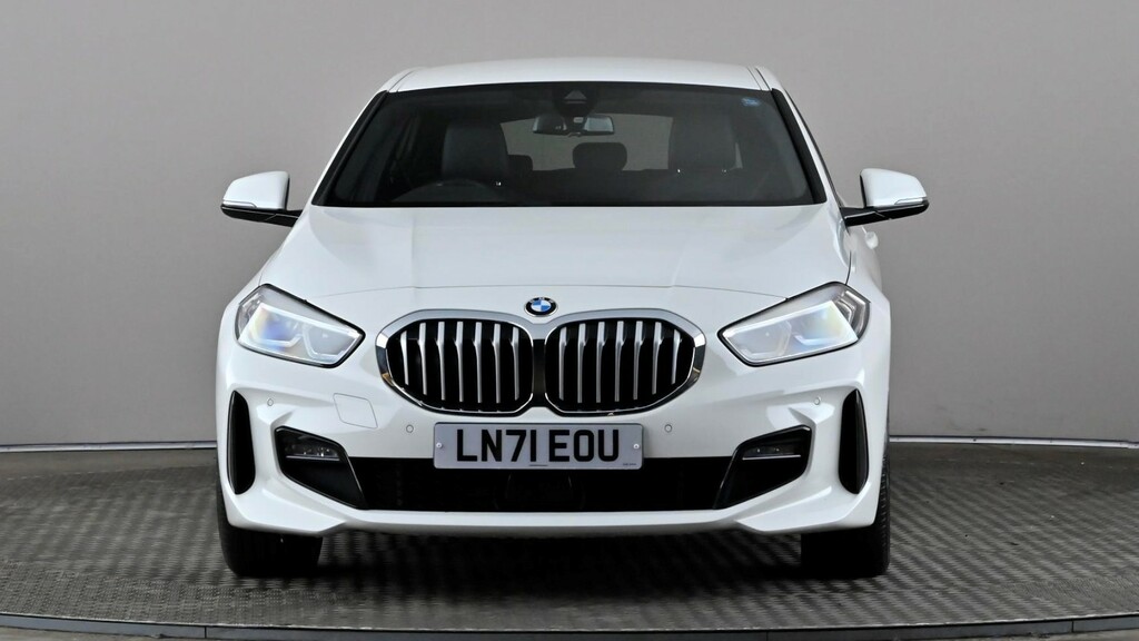 BMW 1 Series 118I 136 M Sport Step LN71EOU White #2