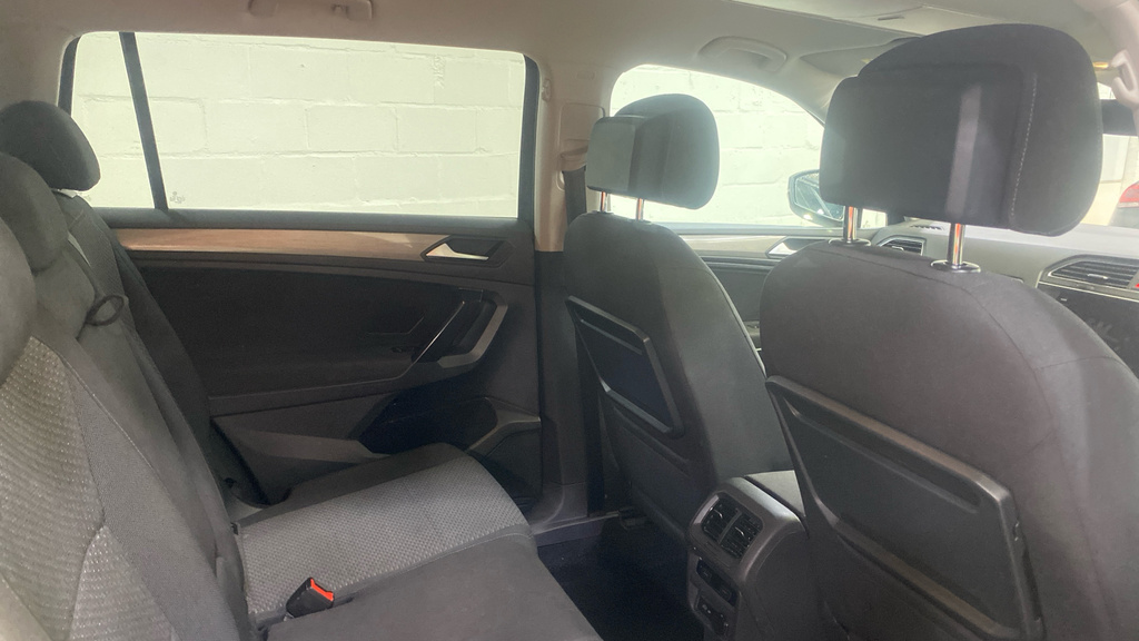 Volkswagen Tiguan Allspace 1.5 Tsi Evo Match Dsg 7 Seats Grey #5