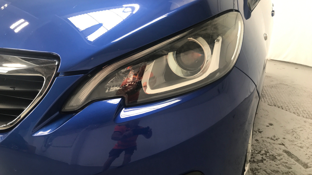 Peugeot 108 1.0 Collection Hatchback 2 Tronic Euro Red #9