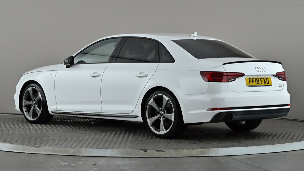 Audi A4 1.4T Fsi Black Edition S Tronic PF18FXD White #4