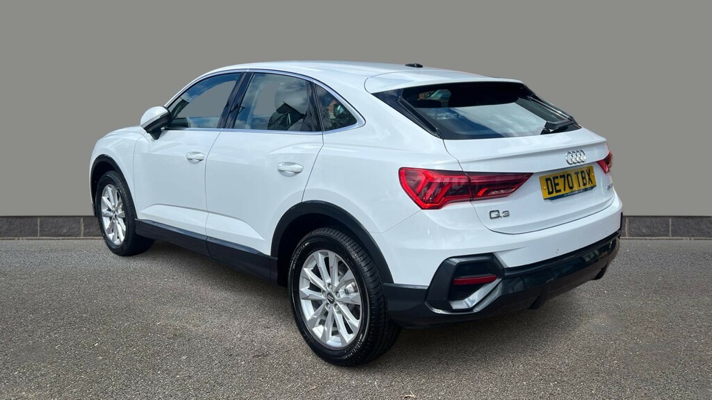 Audi Q3 35 Tfsi Sport DE70TBX White #4