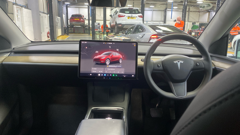 Tesla Model Y Rwd Auto MA23LUR White #5