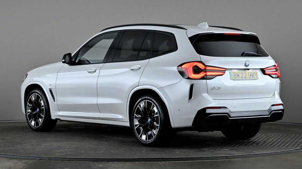 BMW iX3 210Kw M Sport Pro 80Kwh White #4
