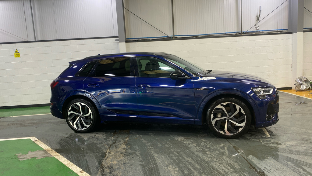 Audi E-tron 300Kw 55 Quattro 95Kwh Black Ed Cs Blue #2
