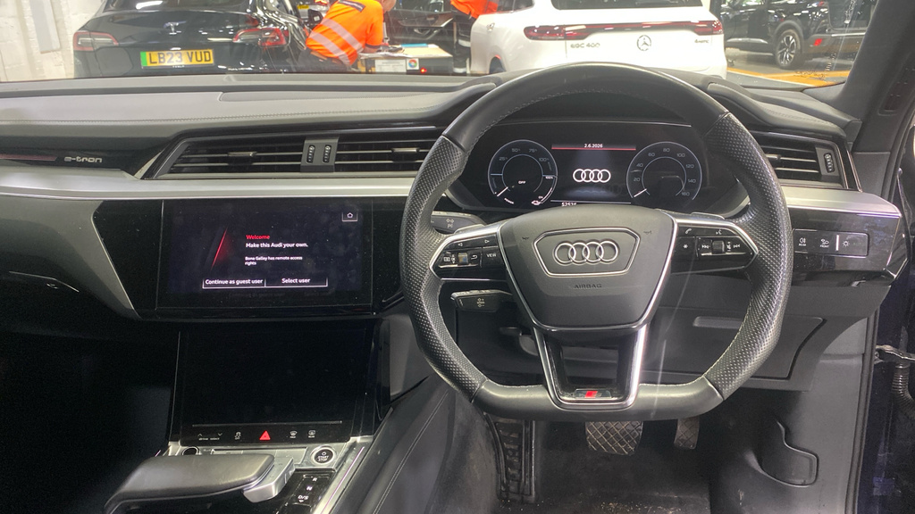Audi E-tron 300Kw 55 Quattro 95Kwh Black Ed Cs Blue #6