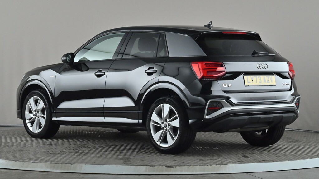 Audi Q2 35 Tfsi S Line S Tronic LY73AZV Black #2