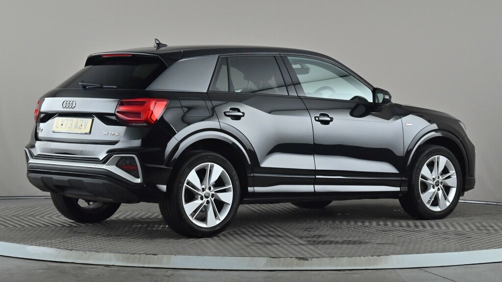 Audi Q2 35 Tfsi S Line S Tronic LY73AZV Black #6