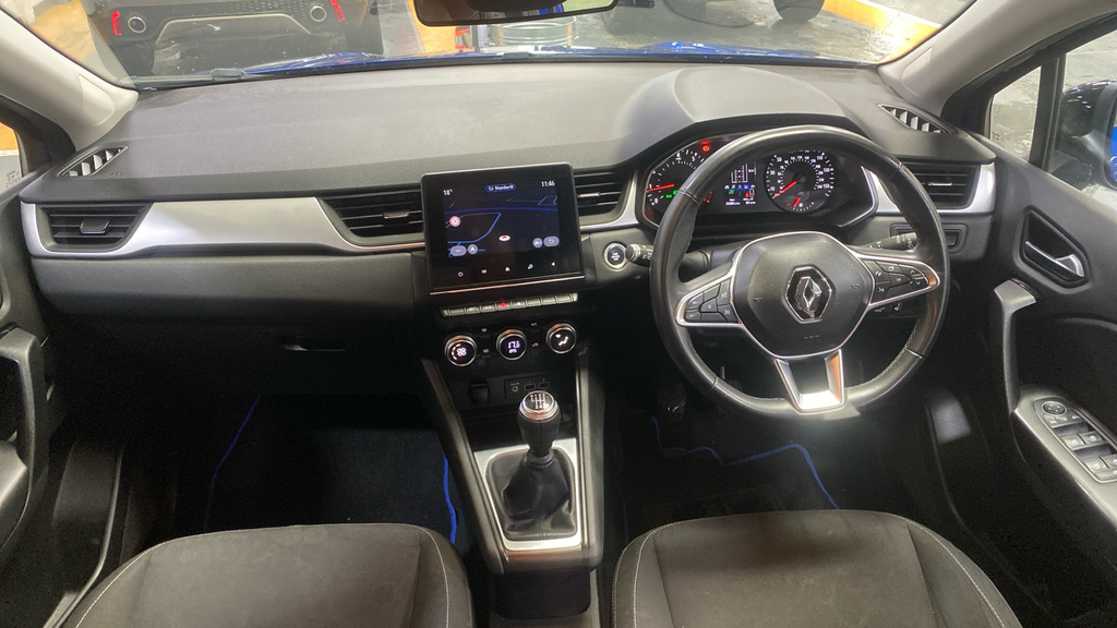 Renault Captur 1.3 Tce 130 Iconic Black #4