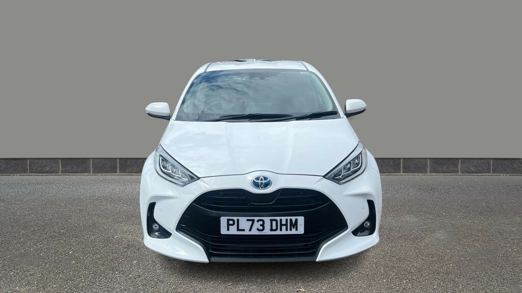 Toyota Yaris 1.5 Hybrid Design Cvt White #4