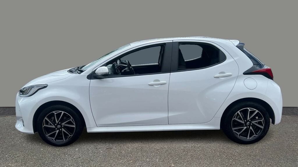 Toyota Yaris 1.5 Hybrid Design Cvt White #6