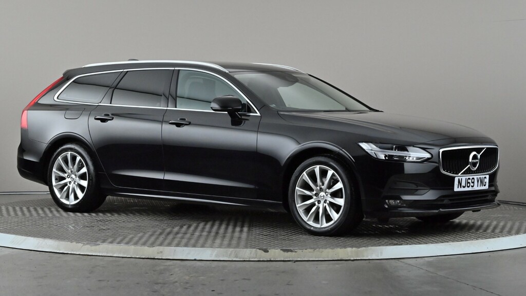 Volvo V90 2.0 T4 Momentum Plus Geartronic Black