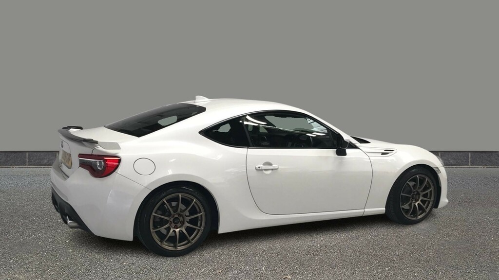 Toyota GT86 2.0 D-4s Pro White #6