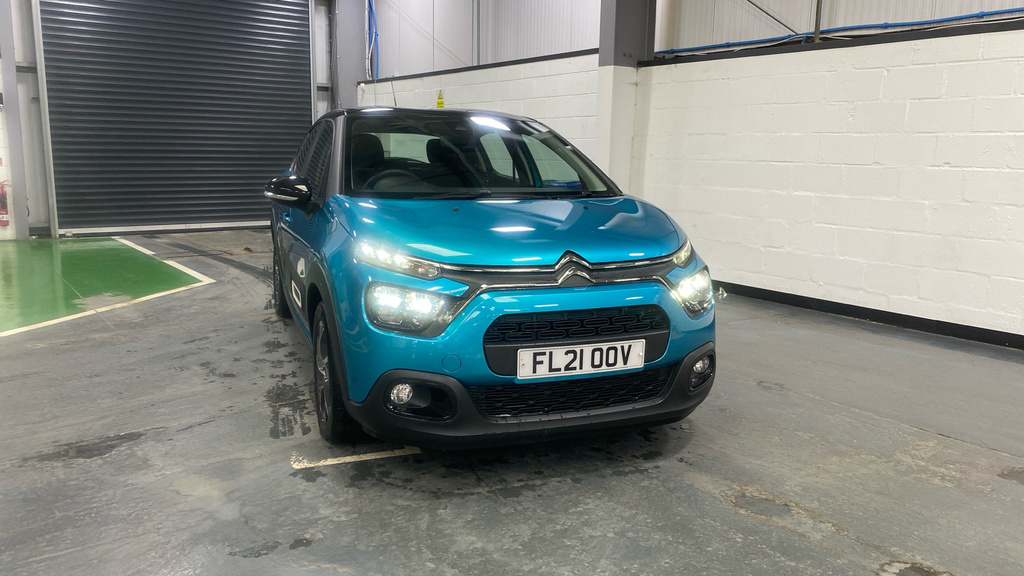Citroen C3 1.2 Puretech Shine FL21OOV Blue #2