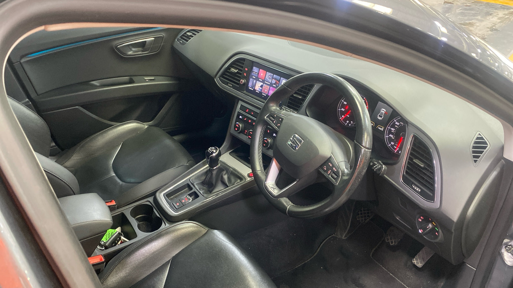 Seat Leon 1.4 Tsi 125 Xcellence Technology Grey #4