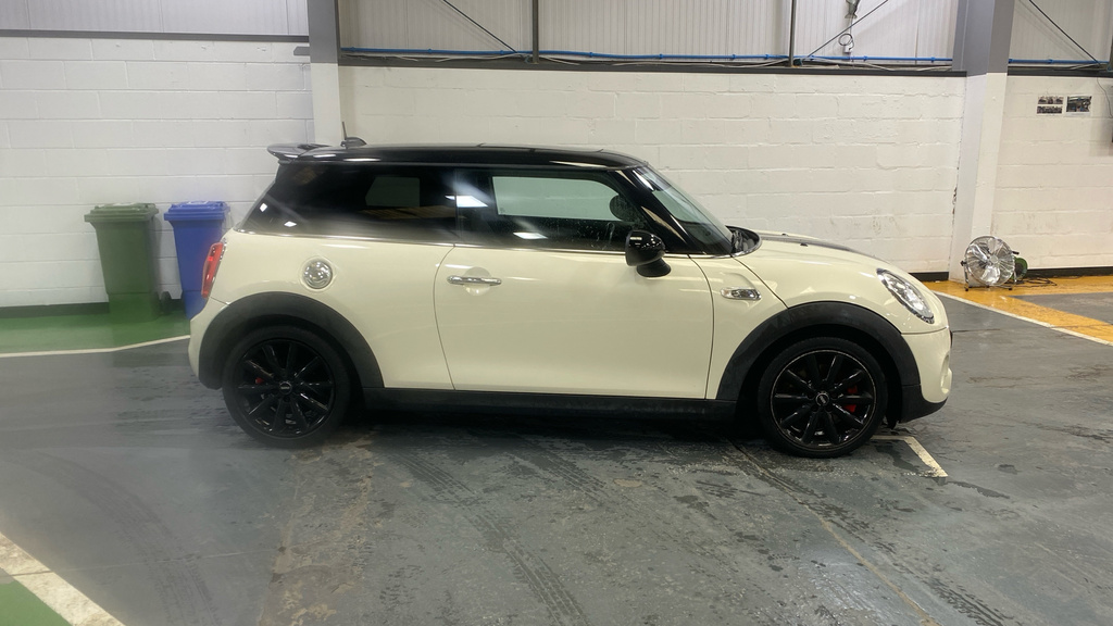 Mini Hatch 2.0 Cooper S D Chili Pack White #2