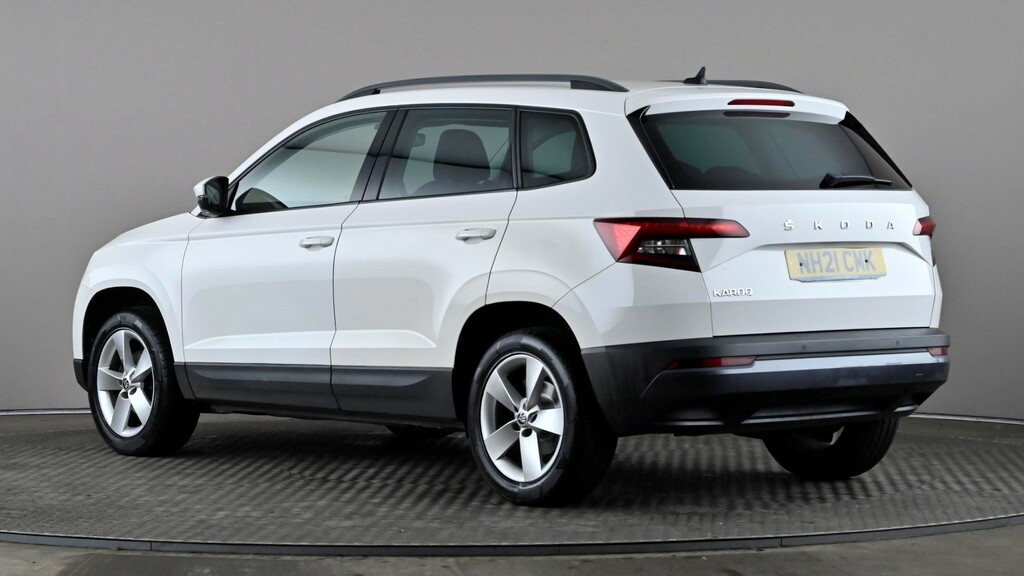 Skoda Karoq 1.0 Tsi 110 Se White #4