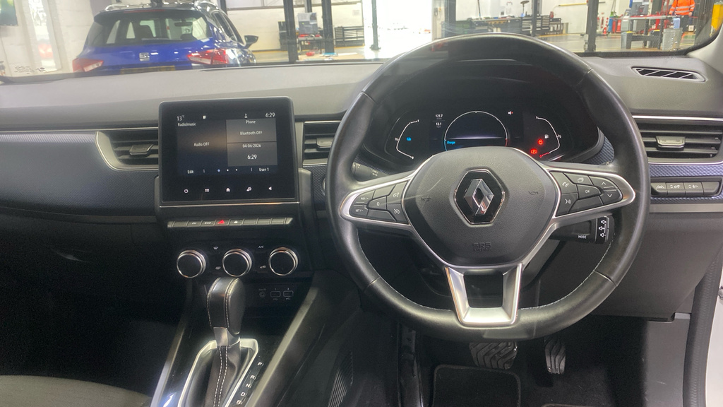Renault Arkana 1.6 E-tech Hybrid 145 Iconic White #6