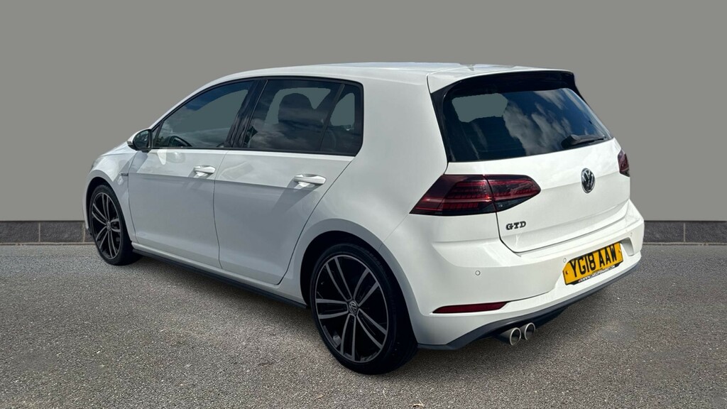 Volkswagen Golf 2.0 Tdi 184 Gtd YG18AAW White #4