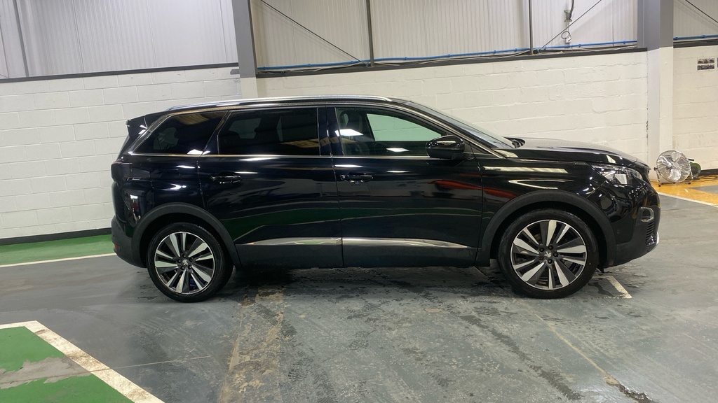 Peugeot 5008 1.5 Bluehdi Gt Line Premium Eat8 7 Seats Black #2