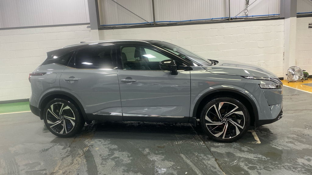Nissan Qashqai 1.3 Dig-t Mh 158 Tekna Xtronic FN22KCA Grey #2